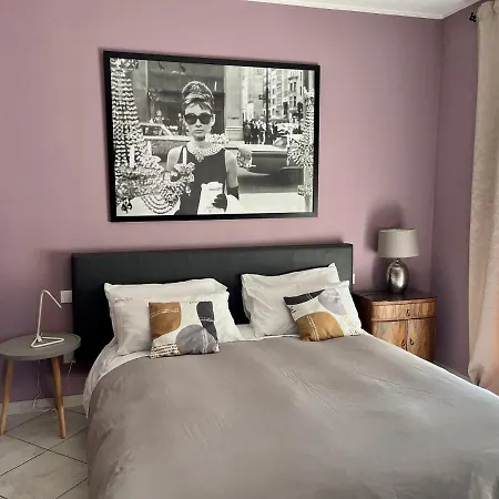 Via Roma - Nocleg ze śniadaniem