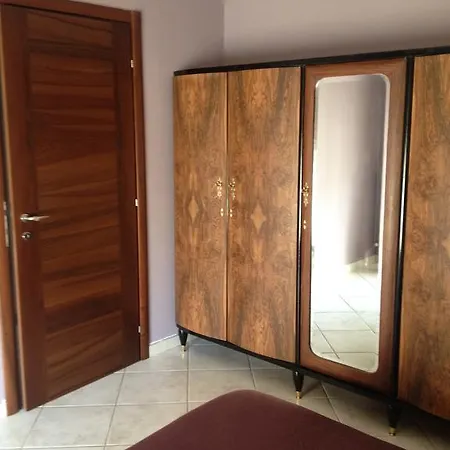 Via Roma Bed & Breakfast 3*